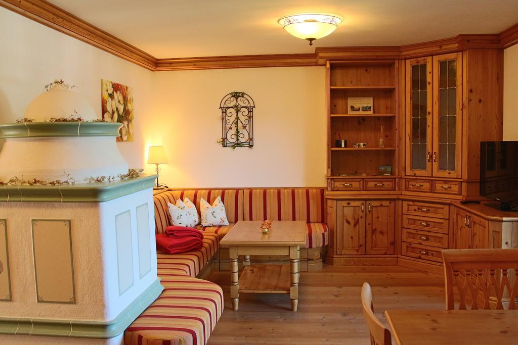 Ferienwohnung Schossleitner - Der Wohlfuehl-Ansitz Am Wolfgangsee Mit Weitblick St. Gilgen Pokój zdjęcie